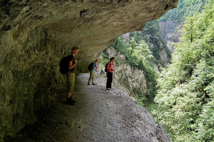 133_6576.JPG - Dolů jsou pěkné rozhledy.