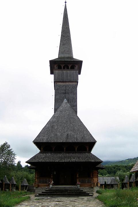 100_4848.JPG - Ieud. Biserica de lemn din Ses.. Dřevěná katedrála Maramureş.